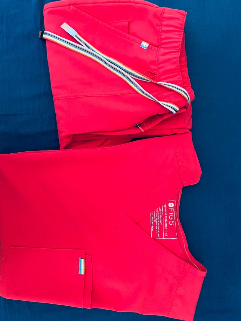 Figs Pride Hibiscus Set XS and XS/S